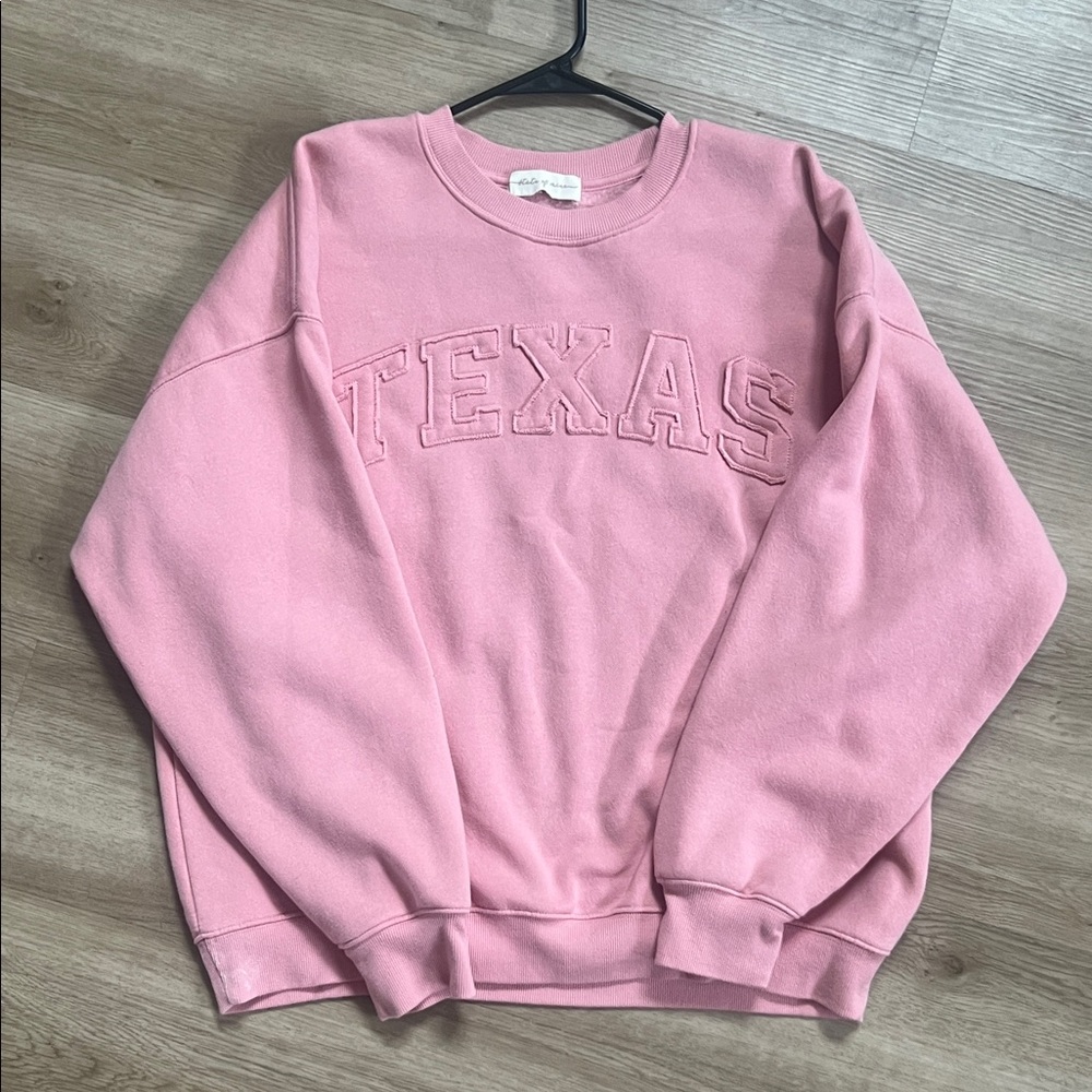 Pink Texas Sweatshirt, Women’s size Large, great oversized fit and comfortable